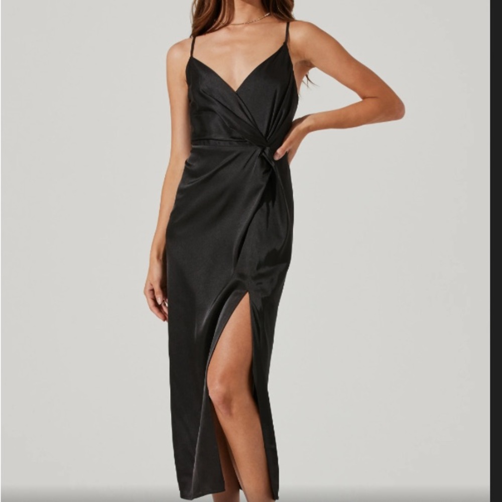 ASTR The Label Twist Front Satin Midi Dress